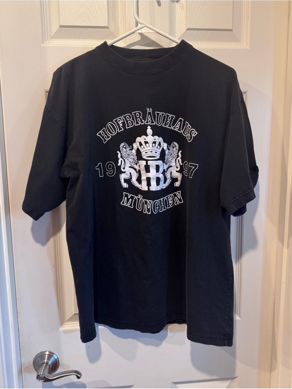 Hofbrauhaus München Black Graphic Tee